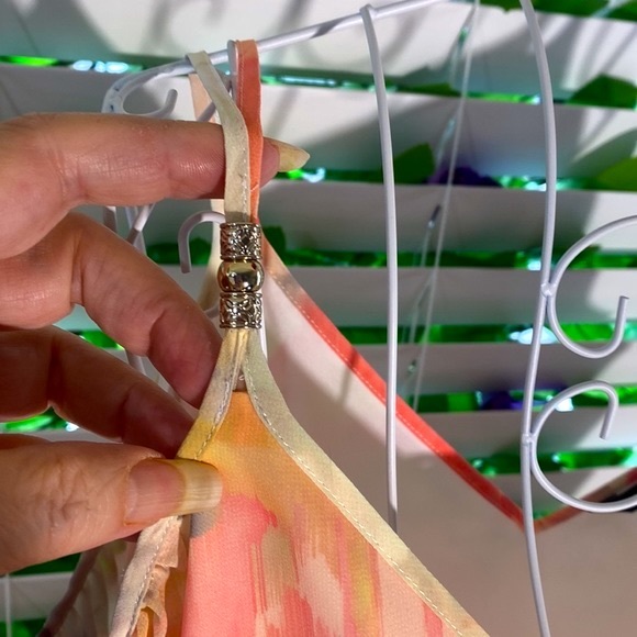 WHBM peach watercolor floral dress with cute pleated bell sleeves - Picture 3 of 9